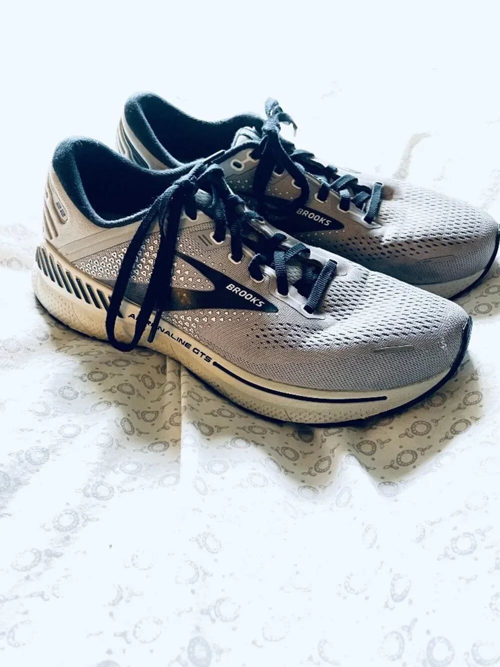Brooks Adrenaline GTS 22 Running Shoes Men Size 8.5 EE Wide Sneakers Walking Gym
